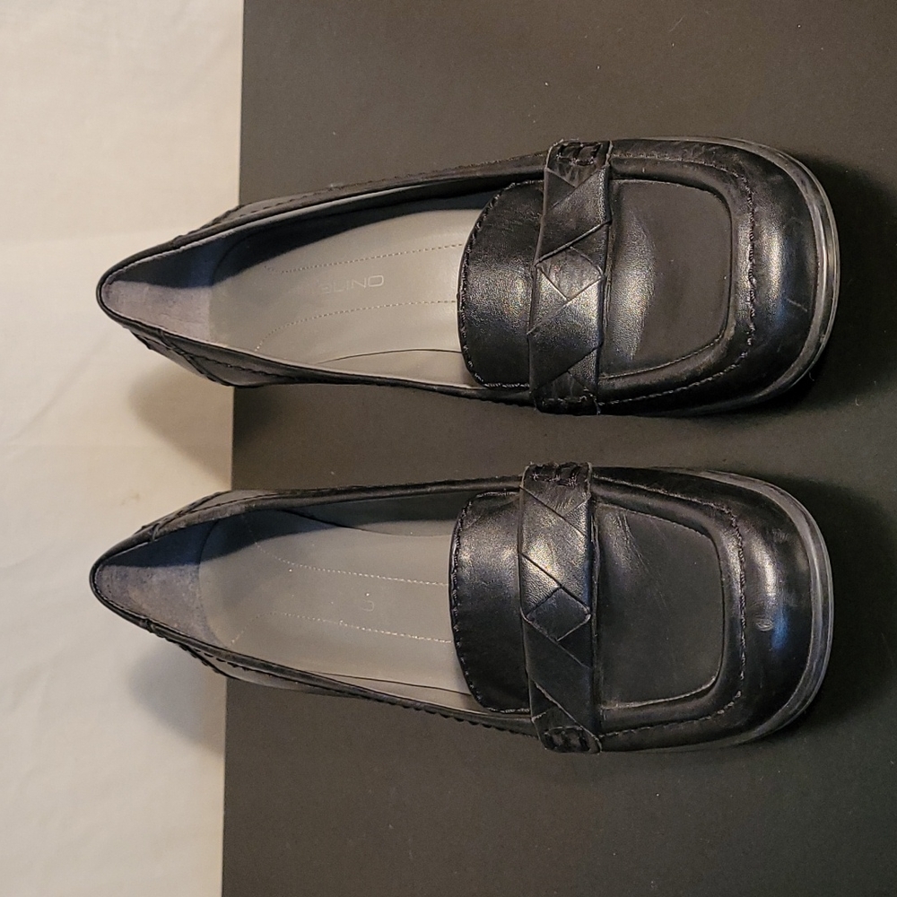 Bandolino Drumer Black Leather Slip On  Block Heels - Picture 3 of 10
